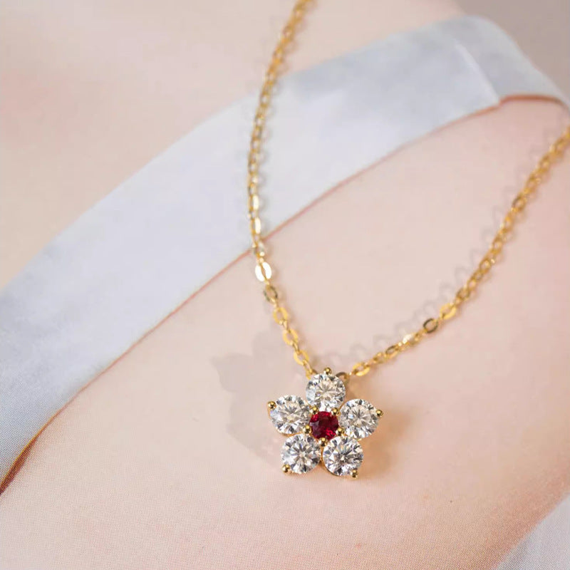 Collier or fleur doré tendance bohème chic