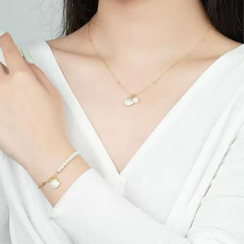 Collier trèfle à quatre feuilles or ose tendance bohème chic